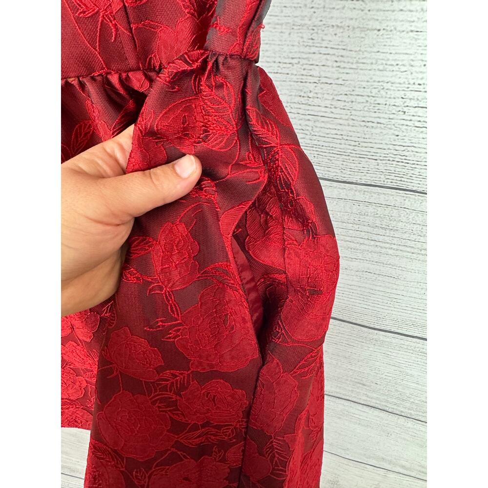 B. Darlin Juniors Red & Black Embossed Floral Occasion Mini Dress Size 13/14 - Picture 7 of 9